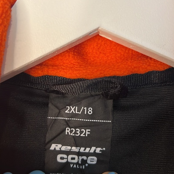 Black softshell vest size 18 - Picture 3 of 6